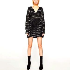 NWT ZARA - Cotton Ikat Long Sleeve V-neck dress - Black & White - size S